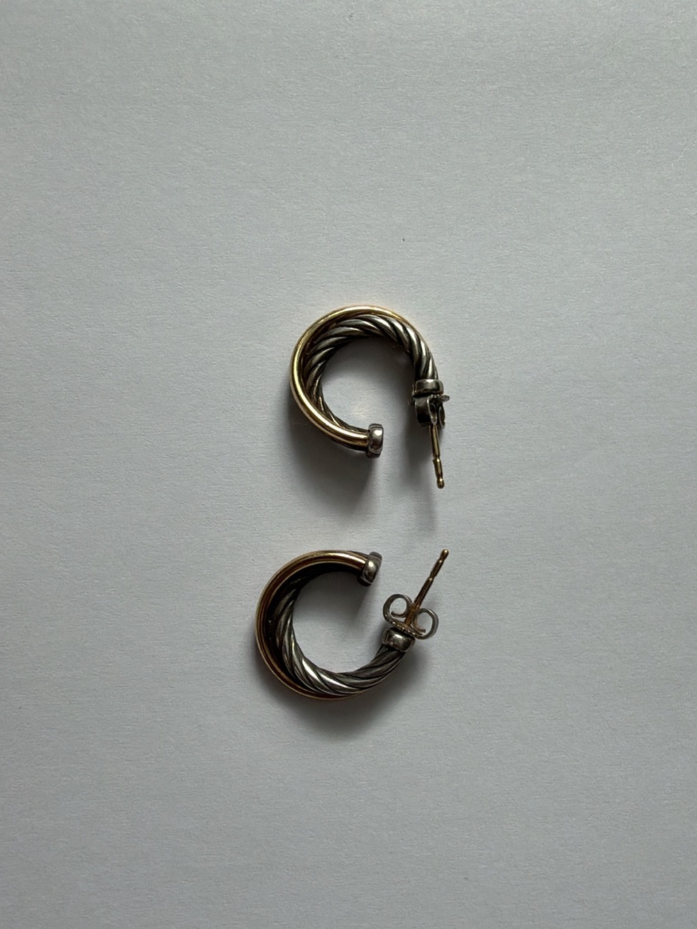 David Yurman Crossover Hoops 18K Yellow Gold